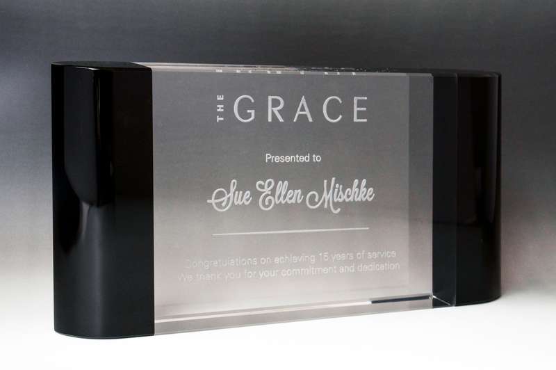 Kristall-Horizontaler doppelkantiger gebogener Block