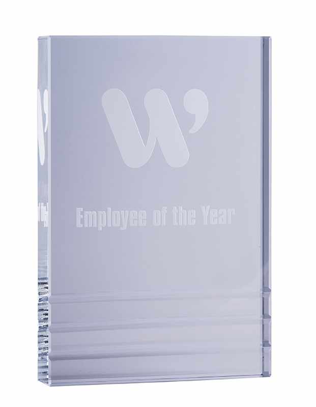 Kristallgeriffelter Block