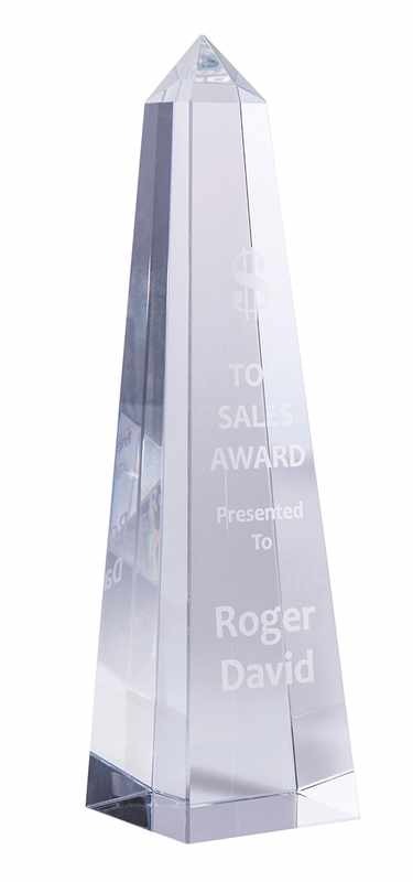 Infiniti Kristall – Obelisk