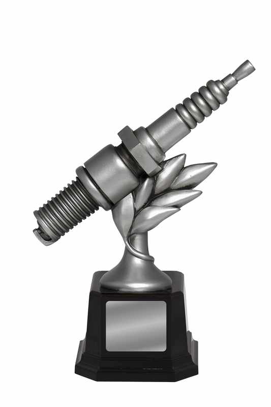 Zündkerze auf Sockel