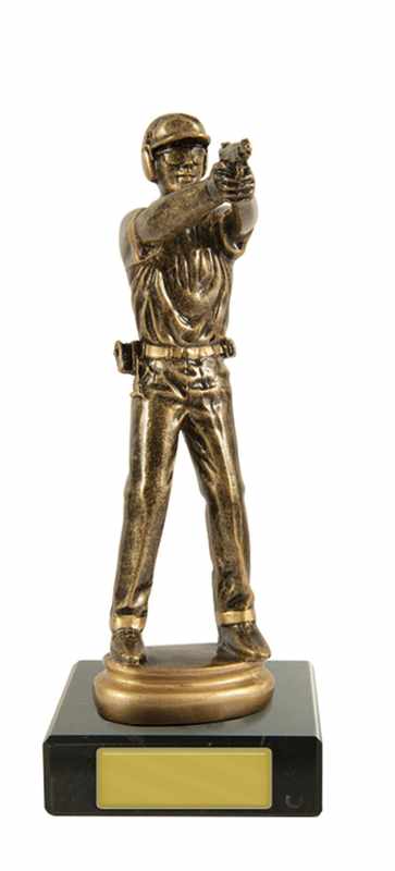 Pistolenschütze M. auf der Basis